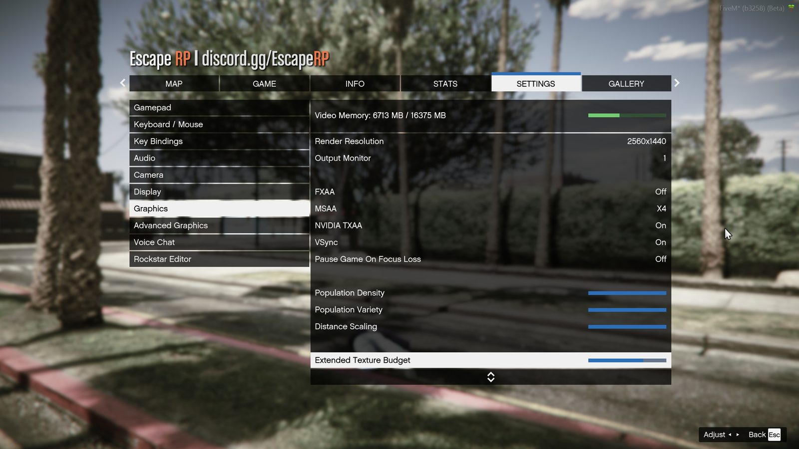 The FiveM Settings menu on the Graphics tab, with Extended Texture Budget highlighted